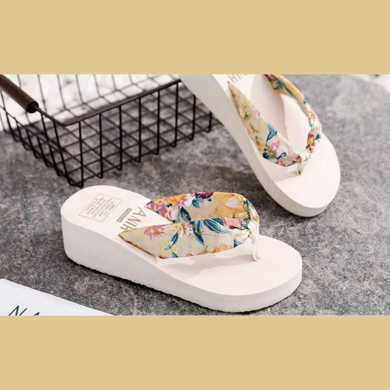 High-heeled Platform Flip-flops Women Summer Korean Version  Non-slip Slope Heel Beach Shoes Wear Women's Sandals  Slippers