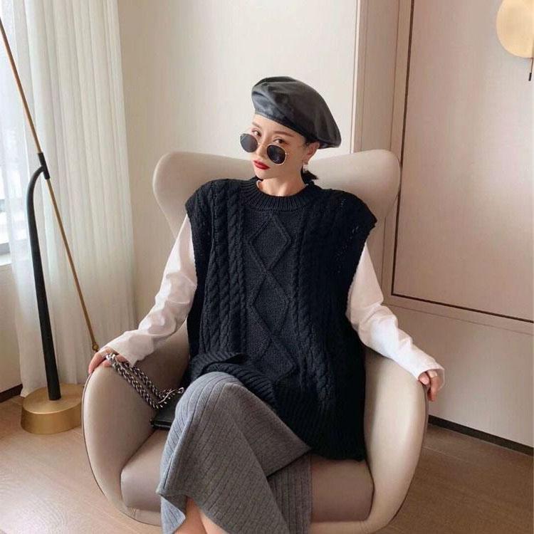 Solid Color Loose Sleeveless Sweater Women's Fashion Round Neck Pullover Waistcoat Lazy Warm Knitted Vest