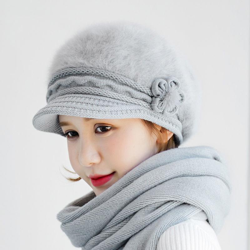 Warm hat Thick hat Fashion Woman hat Plush Cotton hat Trendy wild hat Windproof hat Autumn winter