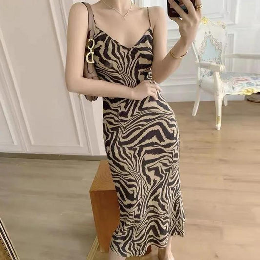 Leopard Dress Women Chiffon Long Beach Dress Loose Sleeveless Deep V-neck A-line Sexy Party Dress