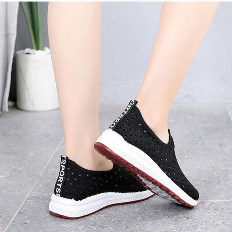 Mesh Shoes Women Summer Old Beijing Cloth Shoes Women's Shoes Breathable Hollow Mesh Casual Sneakers Women Middle-aged Mom Shoes