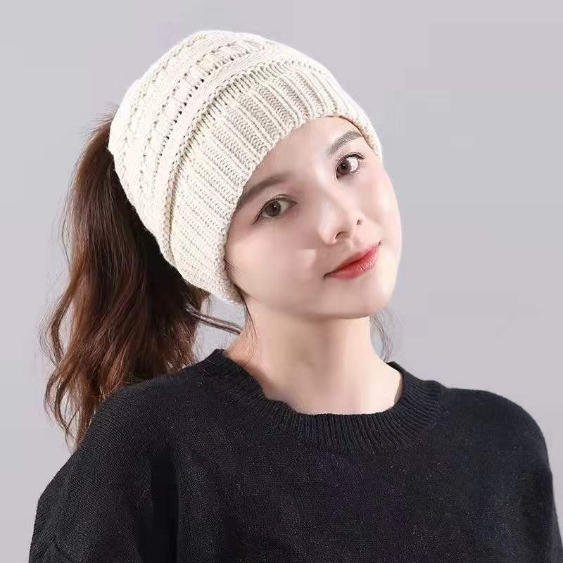 Women's Autumn and Winter Hats All Match Ponytail Hats Cute Warm Caps Empty Top Woolen Knitted Hat Outdoor Sports Baseball Hats No Top Knitting Hat