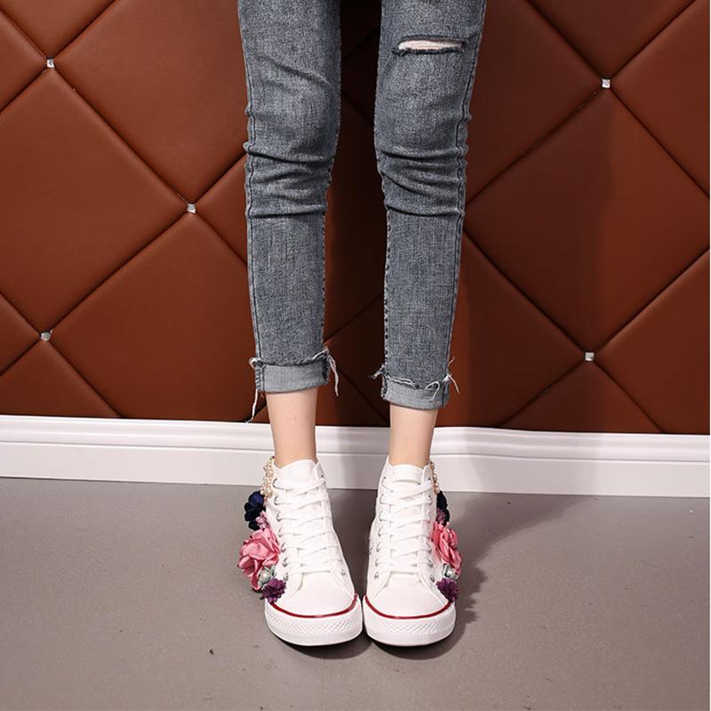 Popular Canvas Shoes Small White Shoes Women's High-top Handmade Custom Three-dimensional Flower Pearl Flat Casual Student Shoes