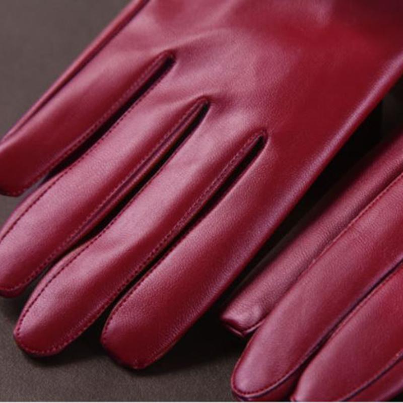 Winter Women's Leather Gloves for Cold and Warm Fashion Soft Burr Plus Velvet Thick Touch Screen Gloves