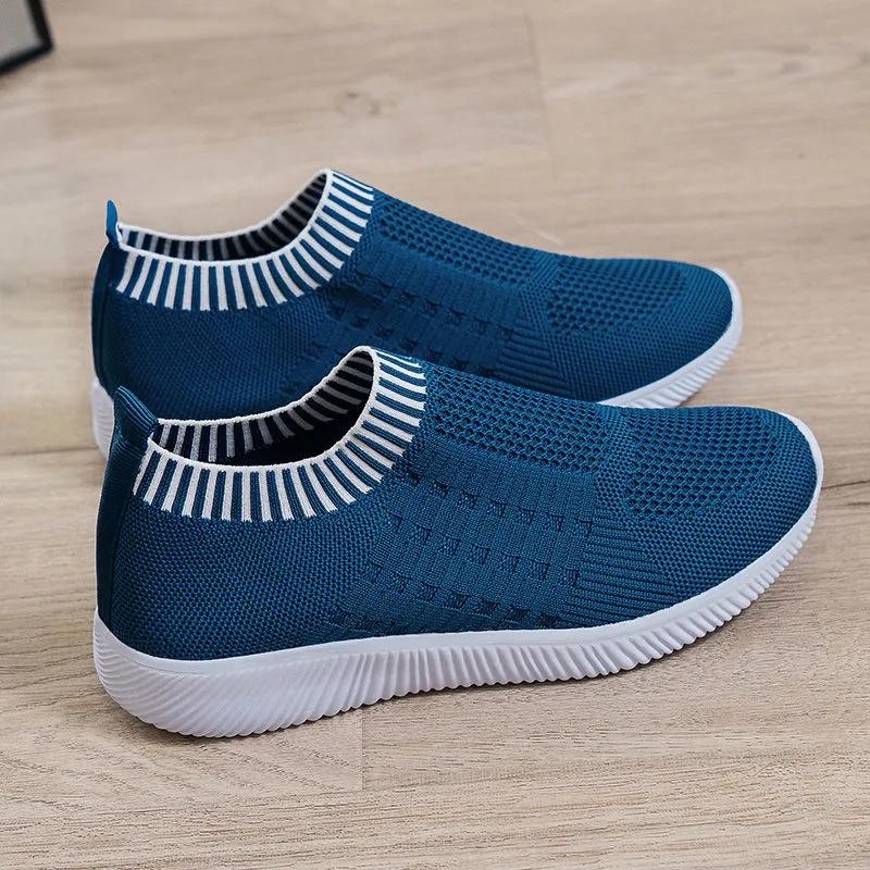 Flying Woven Flat Shoes Women's Spring Youth All-match Slip on Sneakers Hollow Breathable Surface Running Casual Sports Shoes