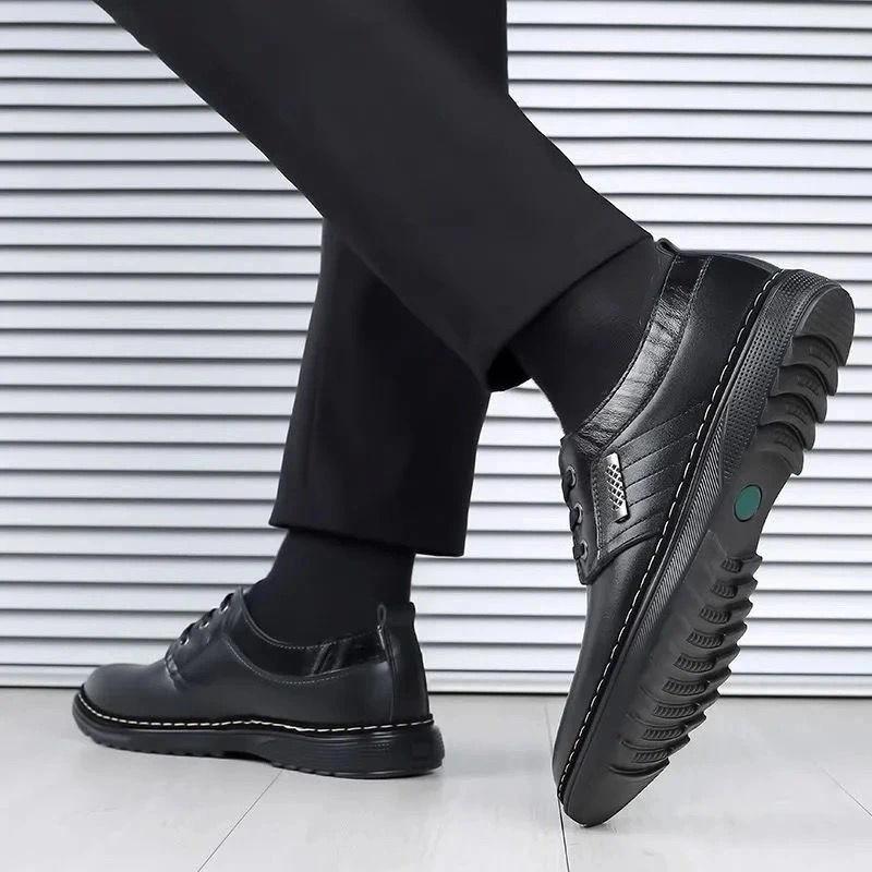 Men's Breathable Leather Shoes Korean Version of The Increase In The Young British Pointed Business Suits Men's Leather Shoes