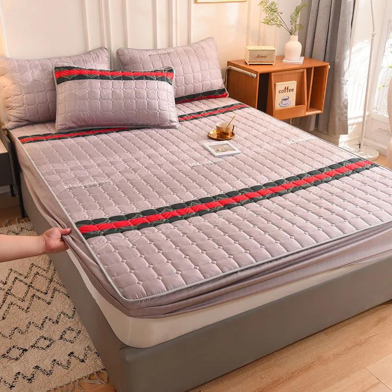 Waterproof Queen Size Mattress Cover Bed Sheet Bed Cover One Piece Non-slip Fixed Bed Sheet Bed Cover Thick Quilted Dustproof Bed Cover Cover