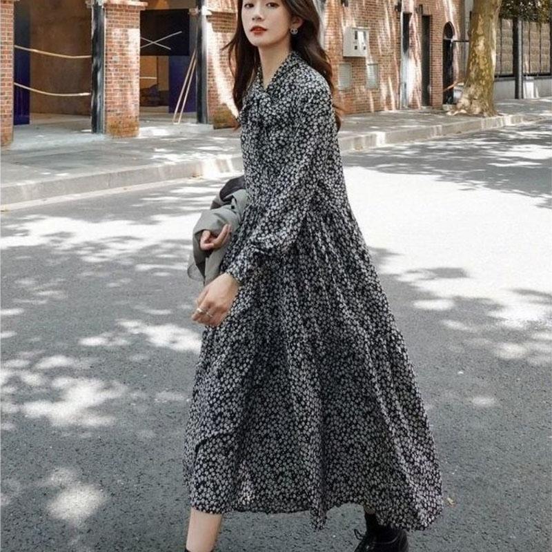 Spring and Autumn French Retro Floral Ladies Bottoming Dress Long Dress Fashion Korean Version Loose and Thin Hepburn Printed Women's Long Dress