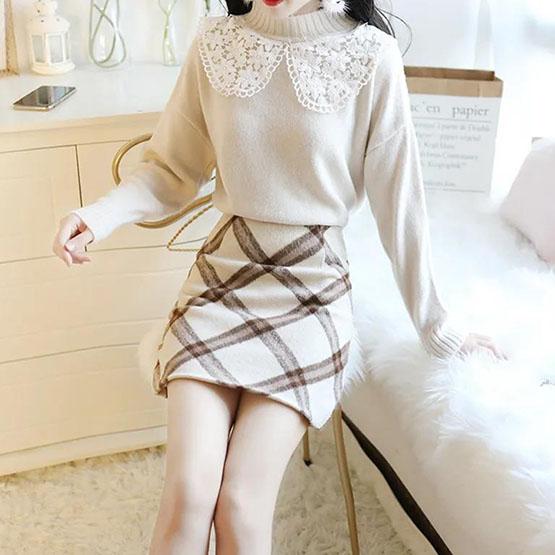 Women's Autumn and Winter Sweet Baby Collar Lace Sweater Large Size Pullover Knitted Bottomed Shirt Solid Color Lace Casual Top