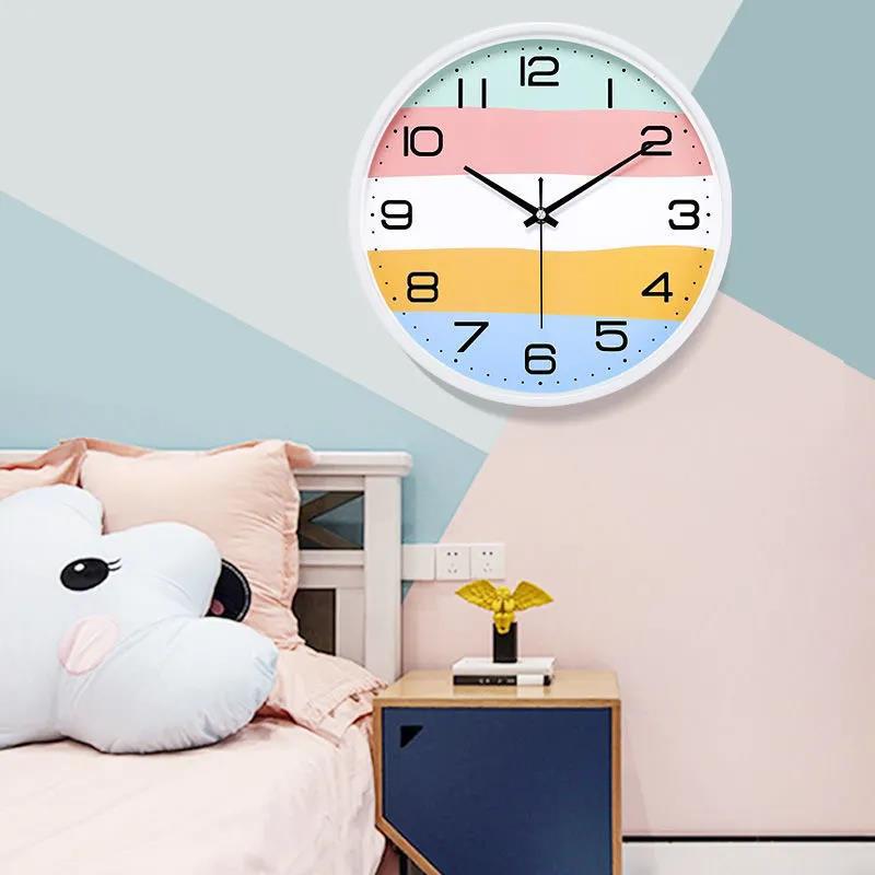 Punch-free Nordic Wall Clock Living Room Clock Modern Minimalist Atmosphere Creative Fashion Ultra-quiet Bedroom Clock Home