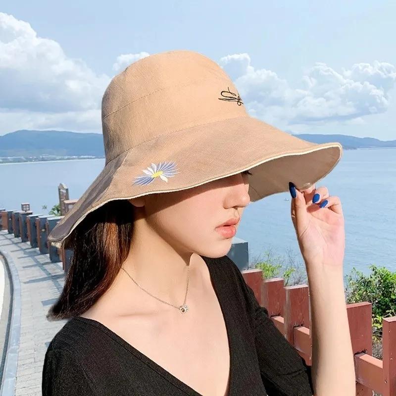 Double Side Big Brim Beach Cotton Daisy Embroidered Sun Hat for Women Anti-UV Summer Sunscreen Sun Hat Cool Hat Outdoor Solid Color Fisherman Hat