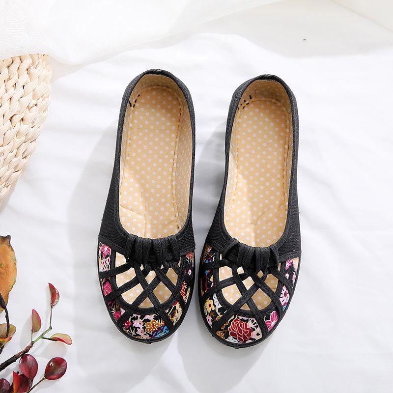 Pair of Women Shoes Women Flats Breathable Casual Slippers Soft Sandals