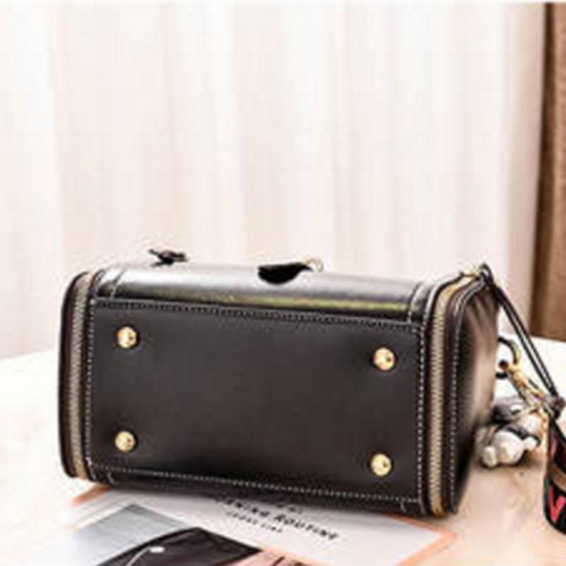 Crossbody Bag Women Red Leather Buckle Pendant Waterproof Large Capacity Shoulder Bags Handbag