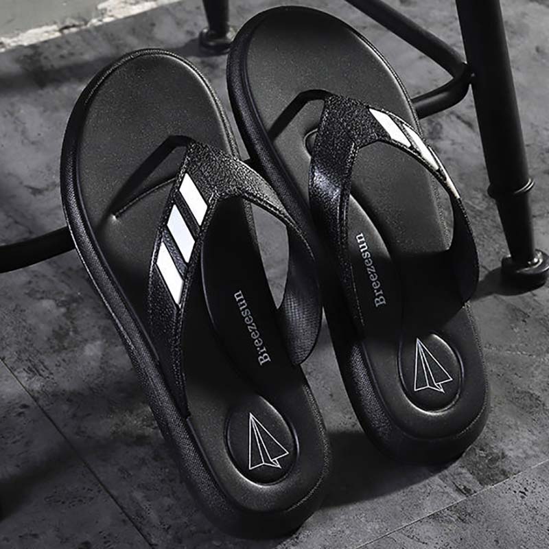 Flip-flops Men's Summer Fashion Beach Shoes Non-slip Deodorant Trend Korean Sandals and Slippers