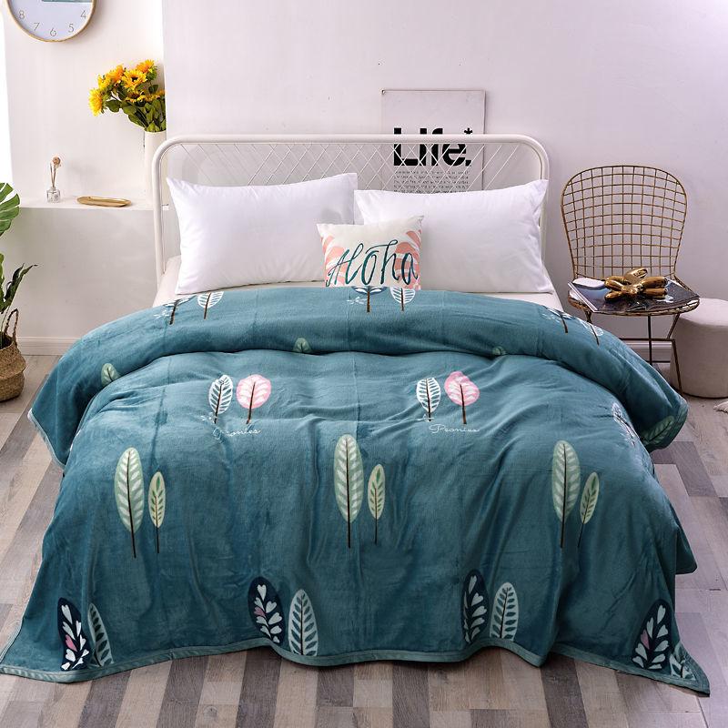 Flannel Blanket Sheet Coral Fleece Blanket Thin Napping Blanket Winter Thickening Warm Velvet Quilt