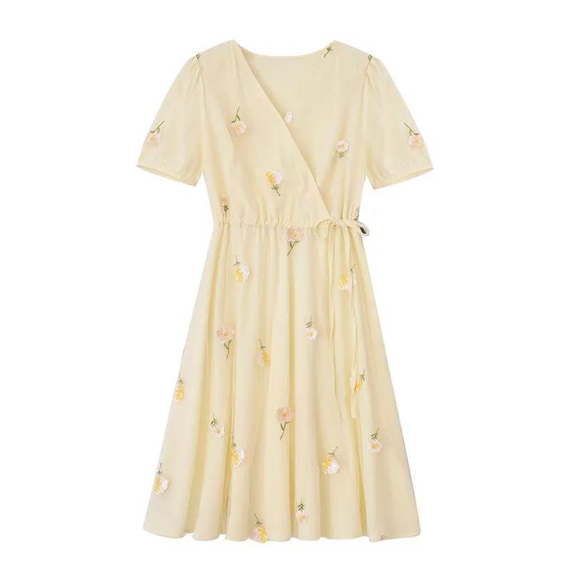 Flower Embroidery V-neck Dress Female Spring and Summer Thin Waist Temperament Mesh Dress