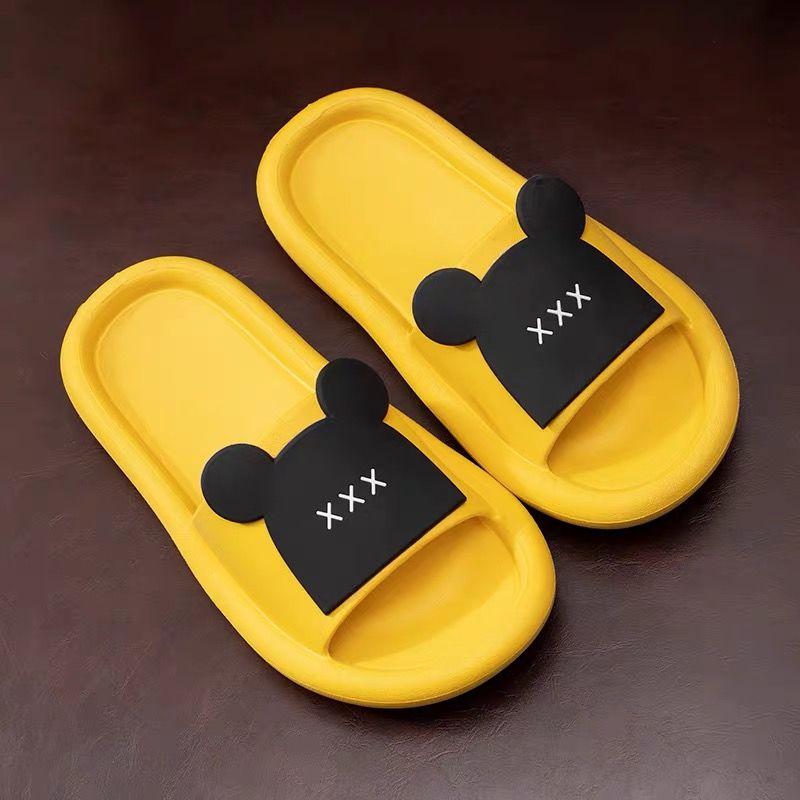 Slippers for Outer Wear Home Non-slip Bathroom Bath Sandals and Slippers Cute Light and Soft Slippers Beach Sandals