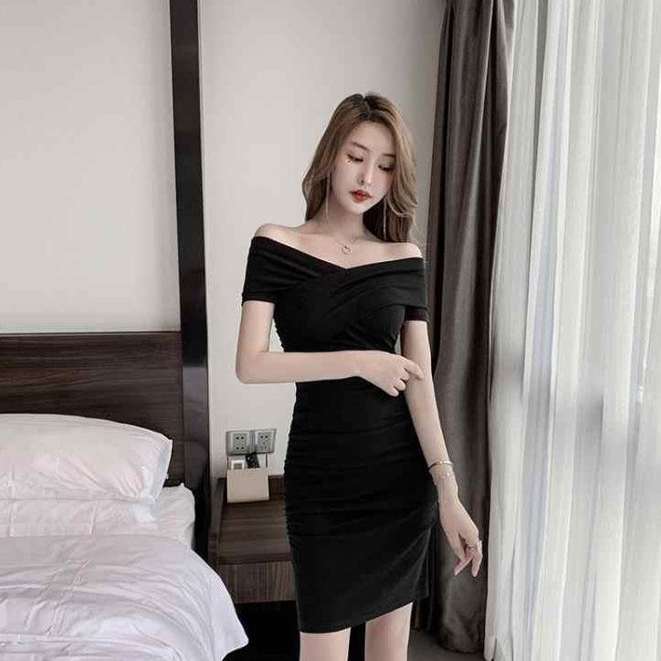 Female Summer Simple and Elegant One Line Shoulder Vintage Dress Slim Tight Graceful Party Club Dress