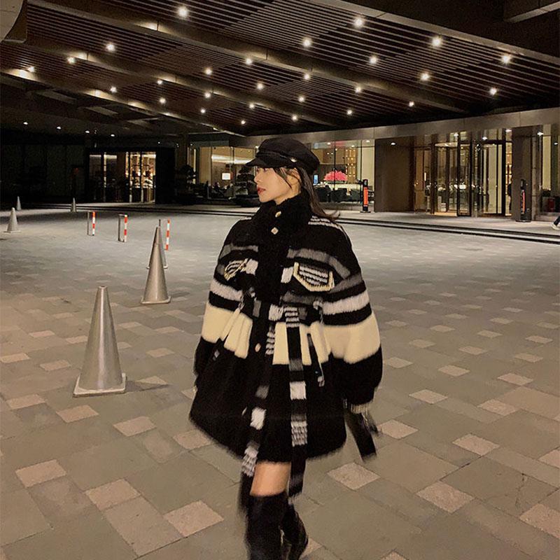 Fashion Black and White Lamb Hair Small Fragrant Wind Women's Jacket Mid-length Thick Lamb Wool Plush Jacket