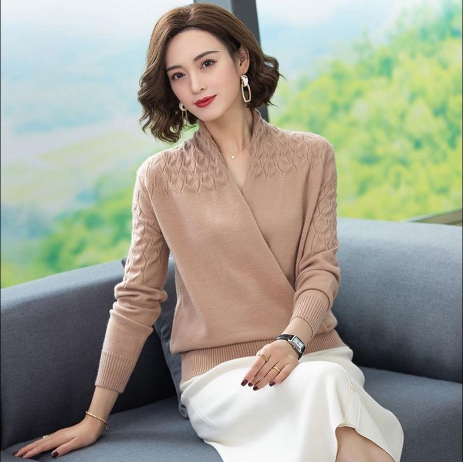 Autumn and Winter V-neck Crossover Ladies Sweater Temperament Gentle Knit Sweater Wear All-match Casual Loose Shirt