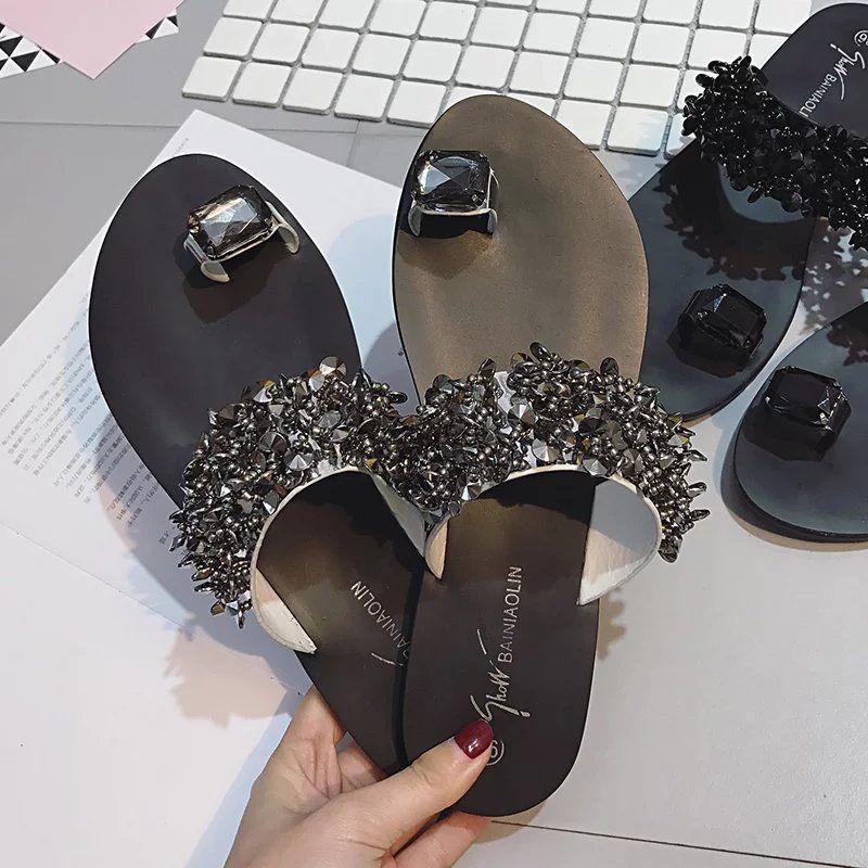 Large Size Korean Flip Flops Women's Summer Fashion Wear Non-slip Flat Bottom Rhinestone Beach Shoes Flip Flops