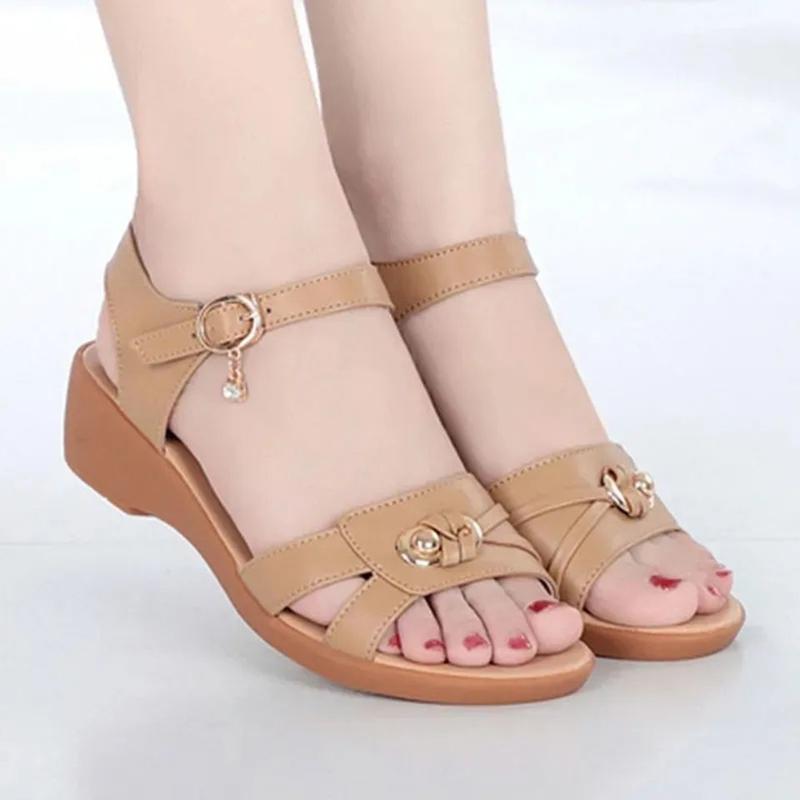 Summer Mother Sandals Women's Slope with Flat Really Soft Leather Soft Bottom All-match Non-slip Middle-aged and Elderly Women's Sandals