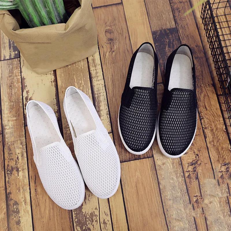 Women Summer Single Breathable Shoes Soft Soled Flat Bottom Mesh Shoes Hollow Out Wear-resisting Antiskid Shoes