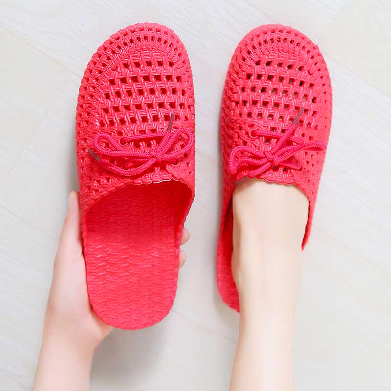 Black Slippers Female Summer Hollow Shoes Indoor and Outdoor Bathroom Bath Beach Slippers