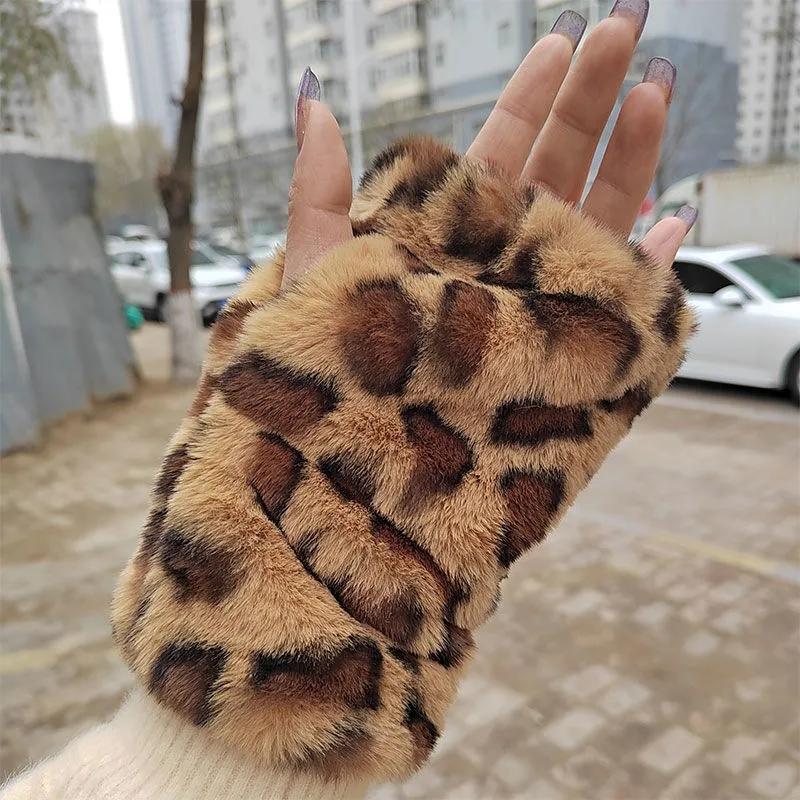 Women's Half-finger Gloves Winter Korean Style Leopard-print Faux Fur Rex Rabbit Fur Mittens Warm Thick Plush Fingerless Gloves Hand Wrist Warmer