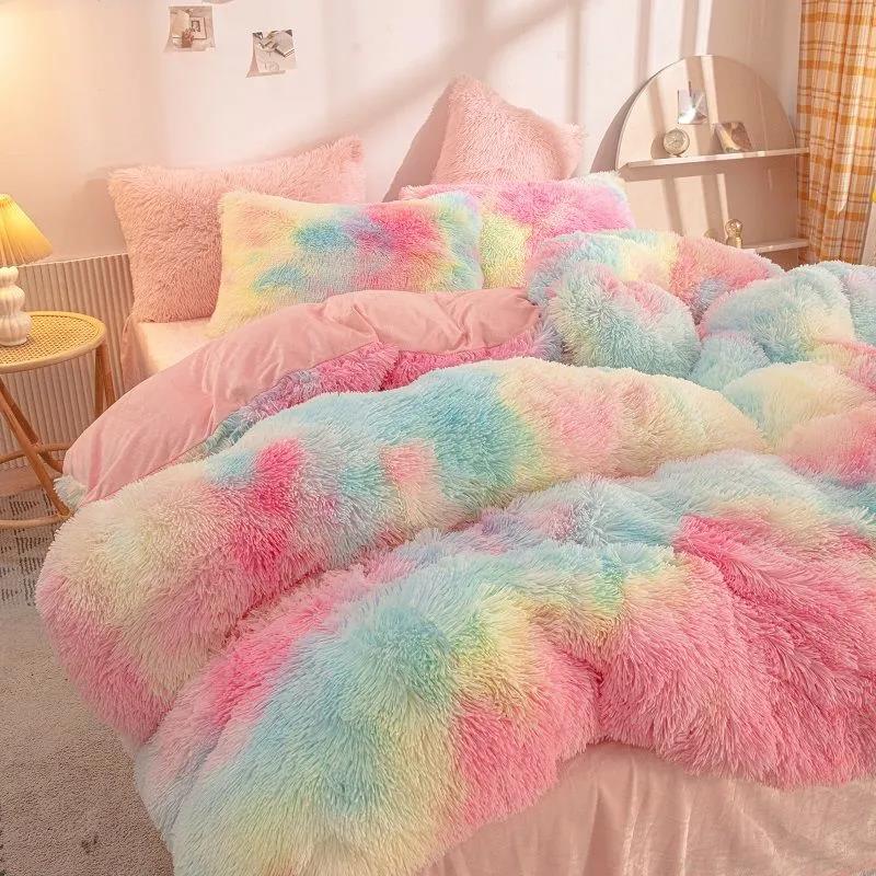 Thickening Warm Crystal Fluff Four Sets of Winter Bedding 1.5 Meters 1.5 Meters 2 Meters Double Bed Sheets Are Set of Pillows Set