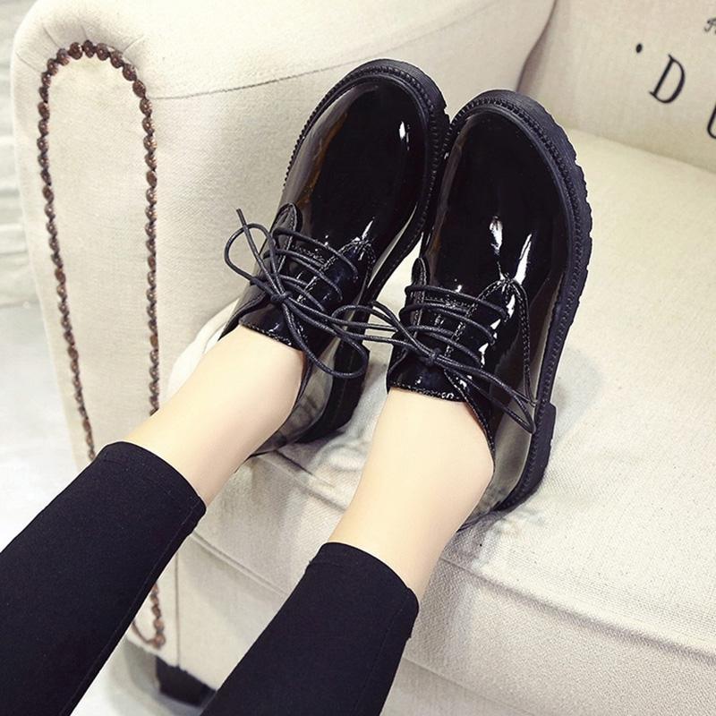 Small Leather Shoes Women's Patent Leather Thick Heel Lace-up Vintage British Round Toe Mid-heel Shoes Light and Soft