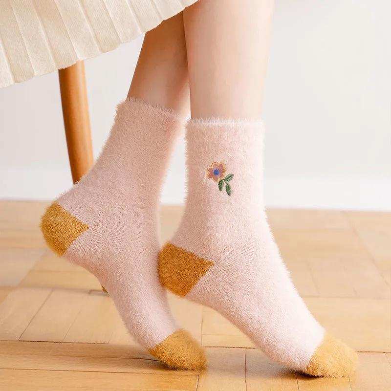 4 Pairs Winter Plus Velvet Thickened Mink Velvet Socks Women's Embroidery Small Flower Stockings Solid Color Floor Socks Warm Sleep Socks