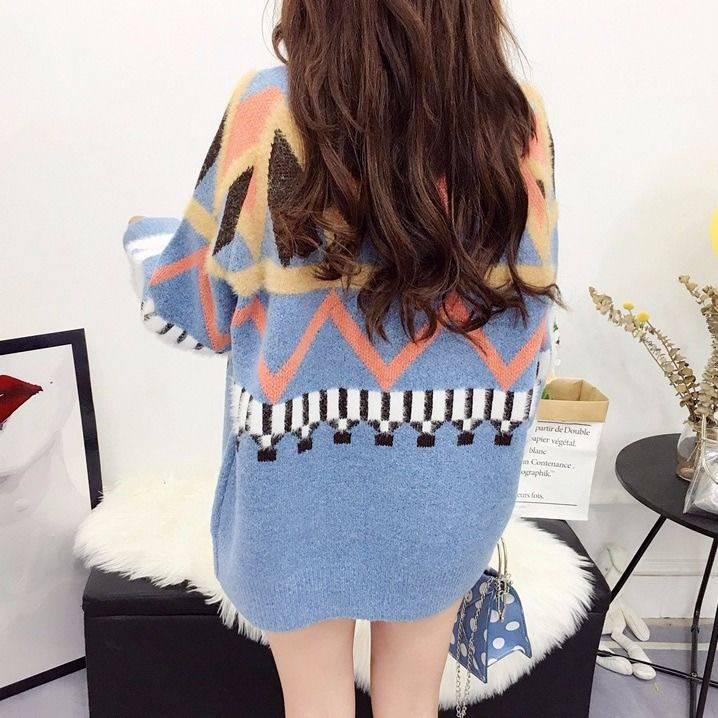 Women's Letters Jacquard Loose Knitted Jacket Long-sleeved V-neck Sweater Cardigan