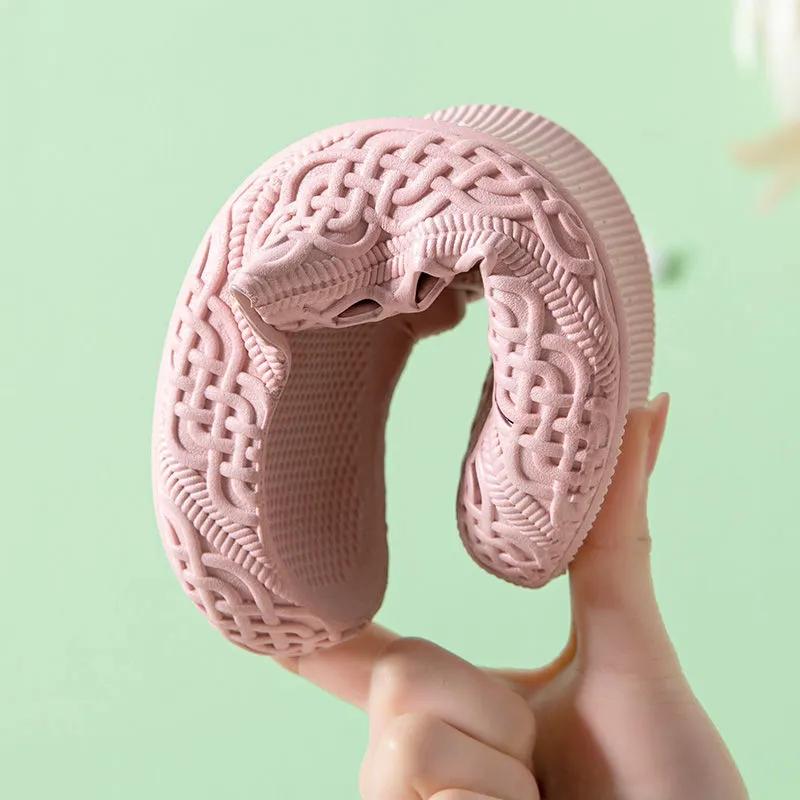 Women's Hole Toe Shoes Cute Non-slip Beach Sandals Girls Summer Outside The Bathroom Home Thick Bottom Stepping on Shit Slippers