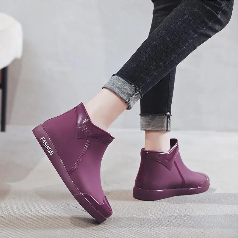 Rain Boots Women's Adult Short Tube Waterproof Non-slip Four Seasons Universal Middle Tube Ladies Rain Boots Wear-resistant Boots