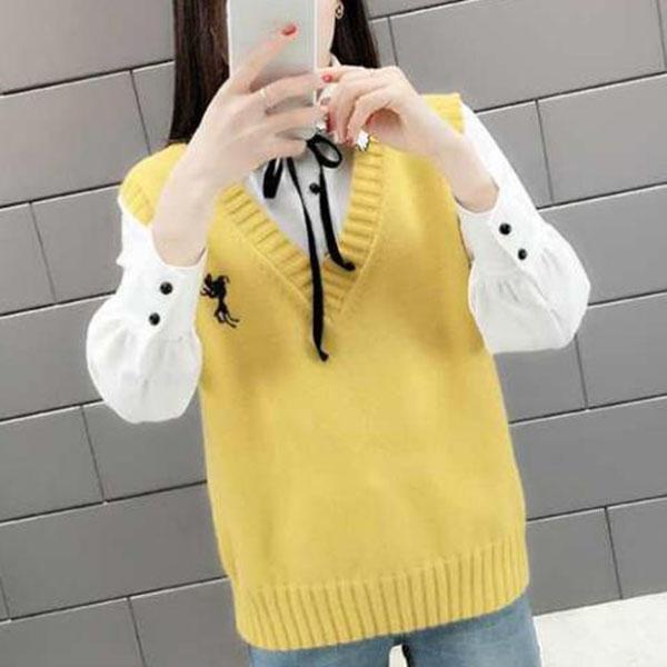 Spring and Autumn Fashion Knitted Vest Vest Loose Waistcoat Outer Sweater Coat Bottoming Shirt