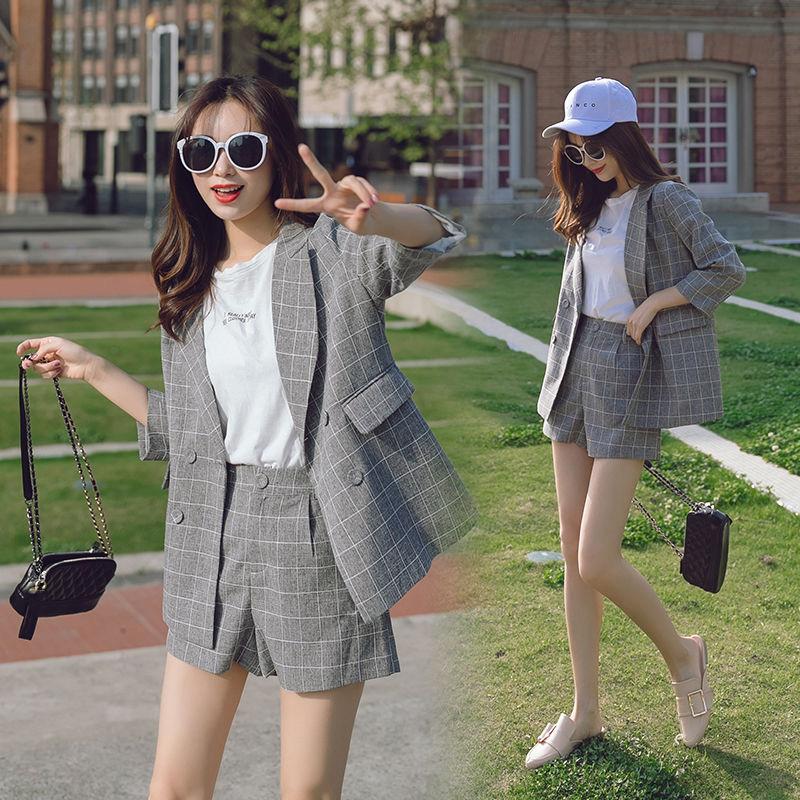 Casual Loose Suit Shorts Suit Women Spring and Autumn Casual Business Wear Plaid Jacket Two-piece Jacket + Shorts Fabric Soft Clearance Suit