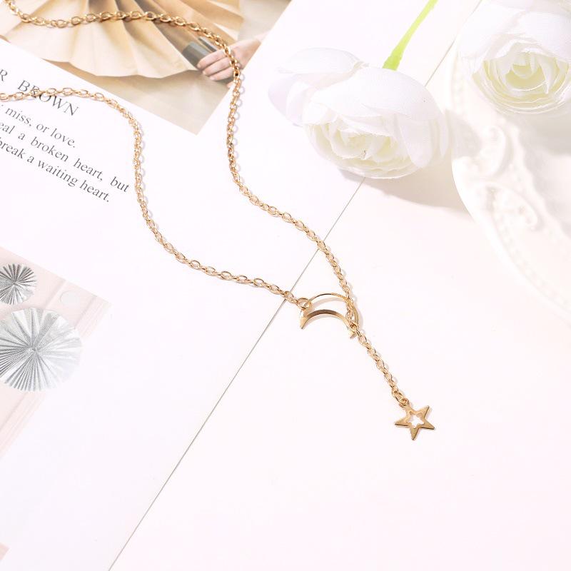 Jewelry Europe and The United States Sexy Stars Moon Pendant Simple Wild Necklace Female Accessories