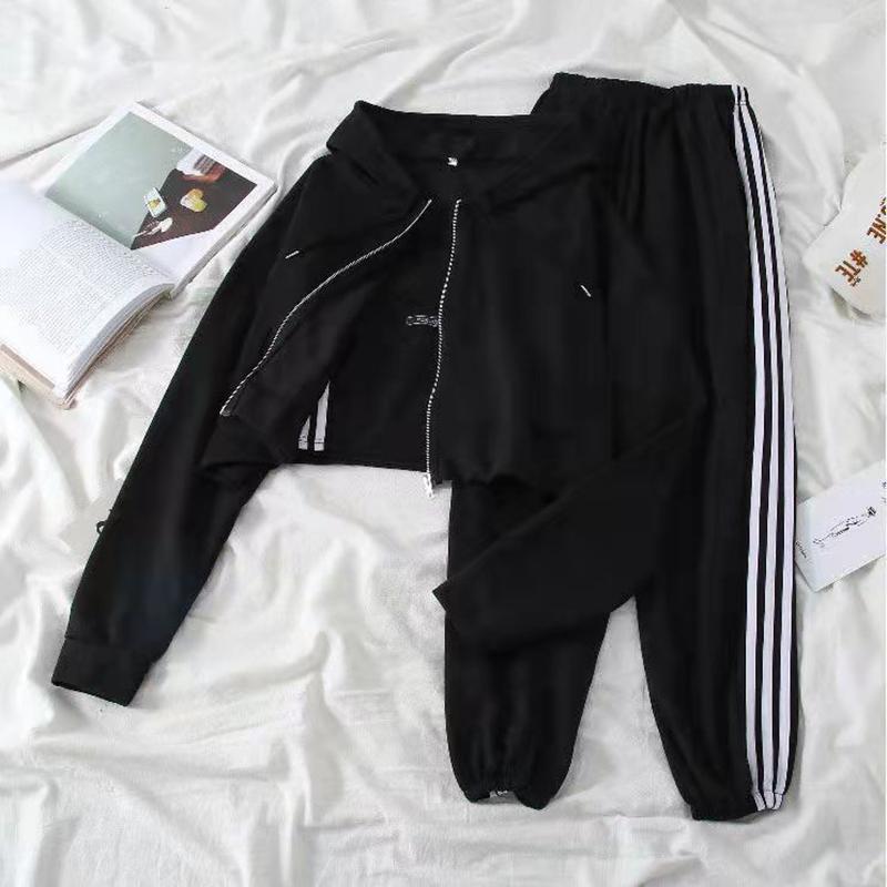 3PCS Casual Sports Suit Spring and Summer Korean Version Hooded Sweater Jacket Vest Jogging Sweatpants Women's Three-piece Suit Athletic Girl