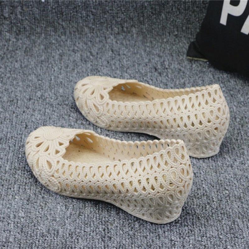 Plastic Sandals Women's White Nurse Shoes Wedges with Holes Shoes Pregnant Non-slip Women's Mother Shoes