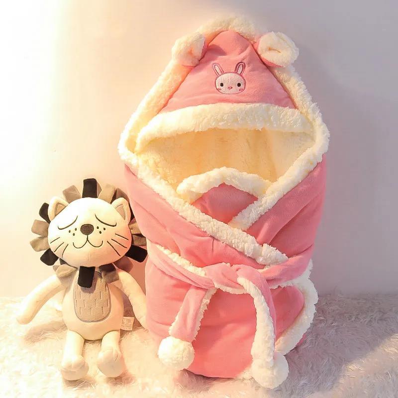 Baby Holding Quilt Thickened Autumn and Winter Newborn Cloak Multifunctional Dual-purpose Going Out Coral Velvet Blanket