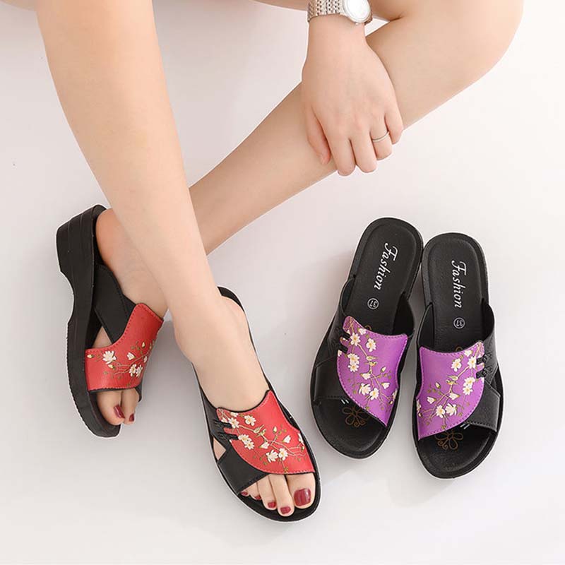 Middle-aged Elderly Mother Sandals and Slippers Thick-soled Slope-heeled Ladies Mid-heel Non-slip Comfortable Outer Wear Soft-soled Increased Sandals