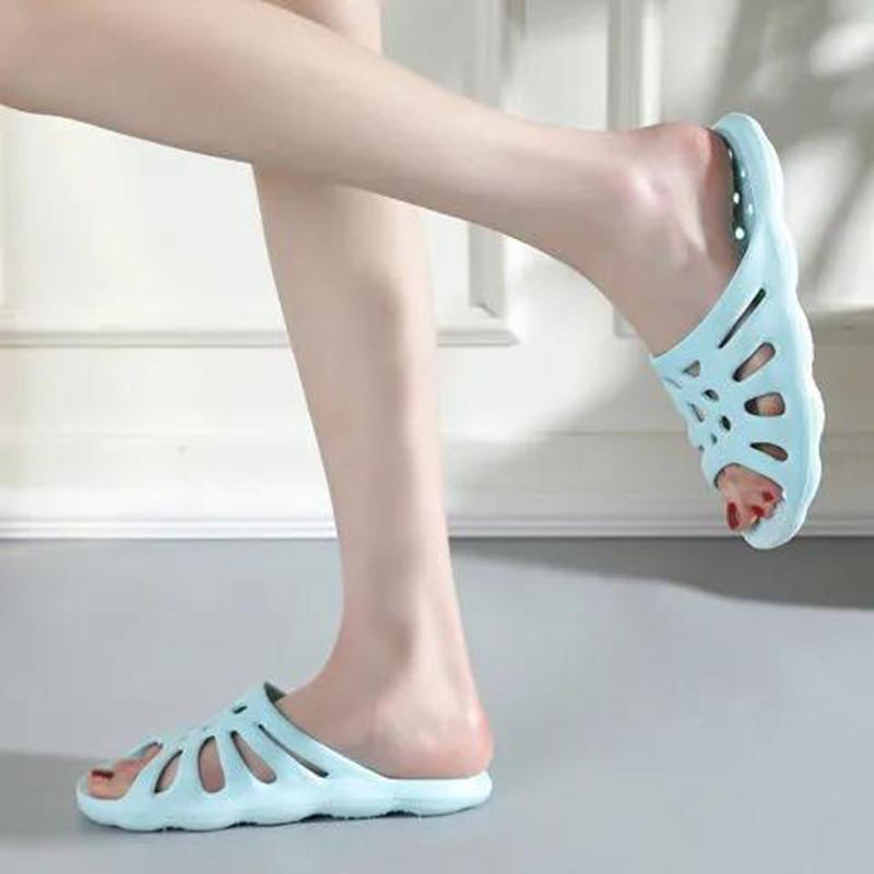 Bathroom Slippers Female Cute Non-slip Deodorant Shower Leaking Hollow Slippers Household Indoor Slippers Lightweight Non-slip