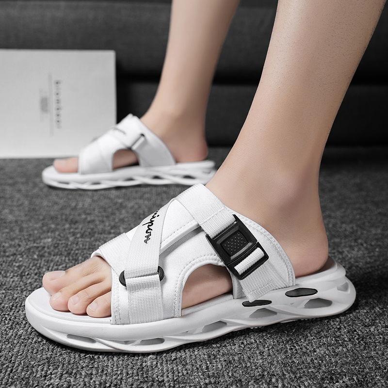 Summer Novel Men's Slippers Sandals and Slippers Dual-purpose Personalized Non-slip Men's Slippers Outer Sandals Men's Flip Flops