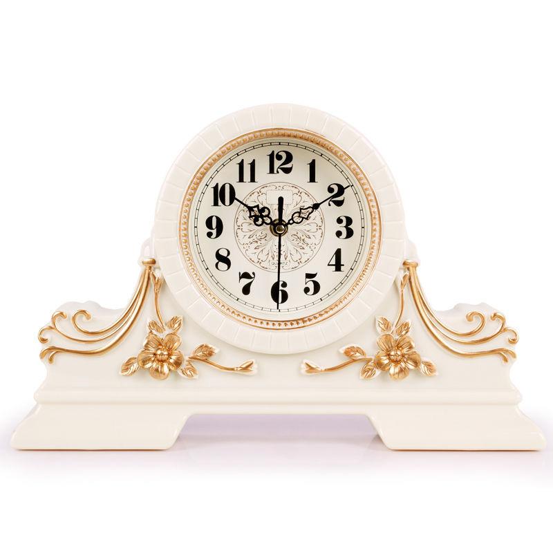 Living Room Clock Fashion Mute Bedroom Desk Clock Ornaments Quartz Clock European Creative Clock Home