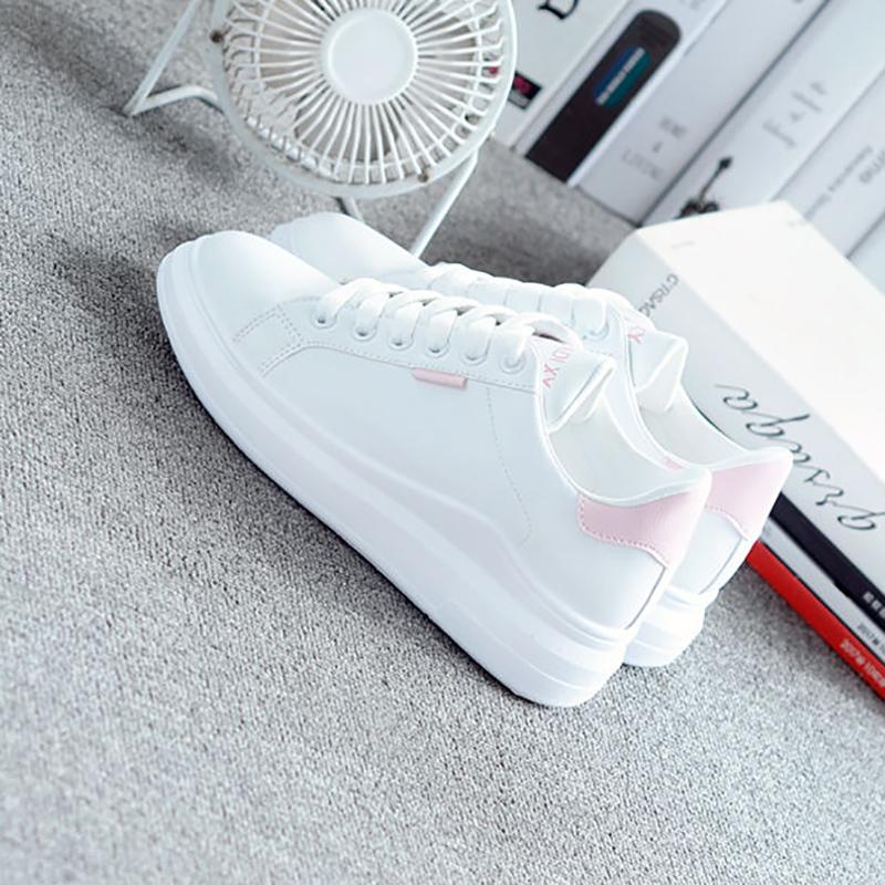 Spring All-match Student Women's Flat-bottom Clearance Shoes Korean Version of The Thick-soled Fashion Board Shoes Sports Casual Shoes