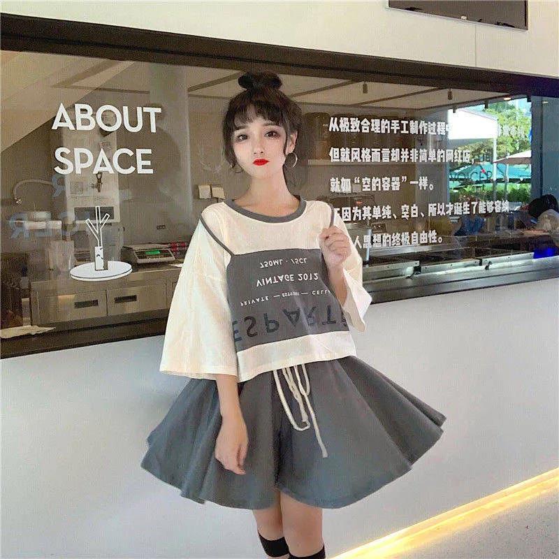 Women Summer T-shirt Skirt Suit Vintage Short Sleeve Letter Printed T-shirt Slim Pleated Short Skirt Two Pieces Set