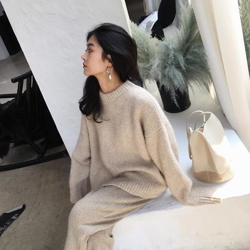 Autumn and Winter Loose Thick Sweater Korean Casual Round Neck Top Pure Simple Female Sweater