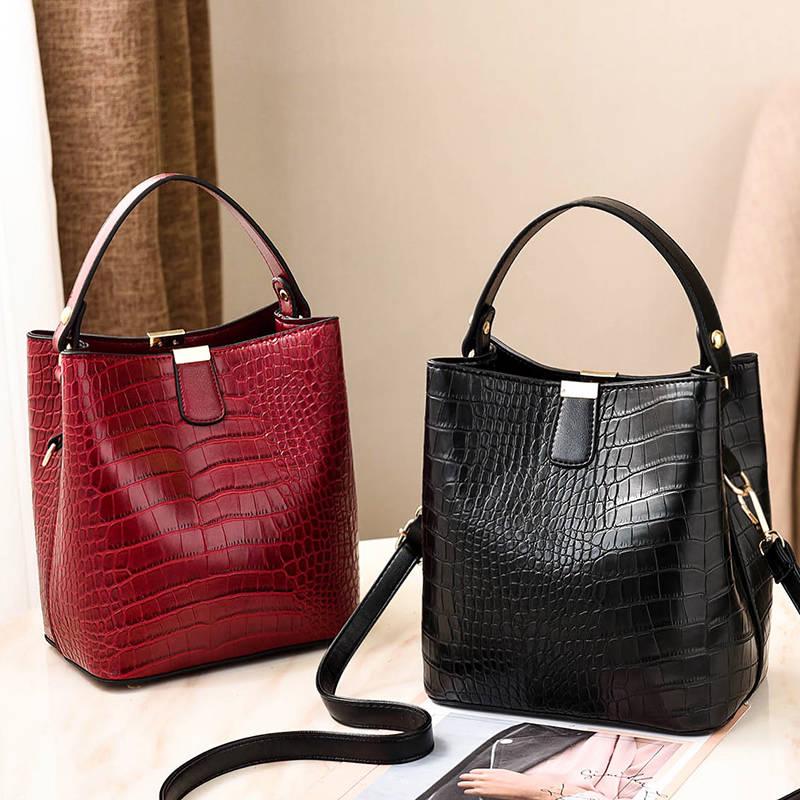 Crossbody Bag Women Crocodile Pattern Leather Anti-theft Zipper Large Capacity Bucket Shoulder Bag