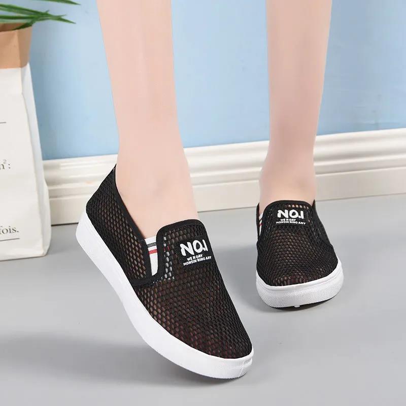 Women Summer Doudou Shoes Female Breathable Mesh Flat Shoes Non Slip Soft Sole Versatile Antiskid Casual Shoes